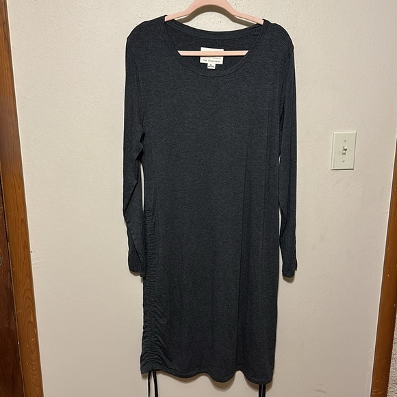 Evy’s‎ Tree Jenevieve Charcoal Ruched Dress Size XL - Picture 4 of 9